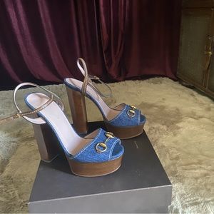 Gucci, 10 1/2(40.5), blue denim.
